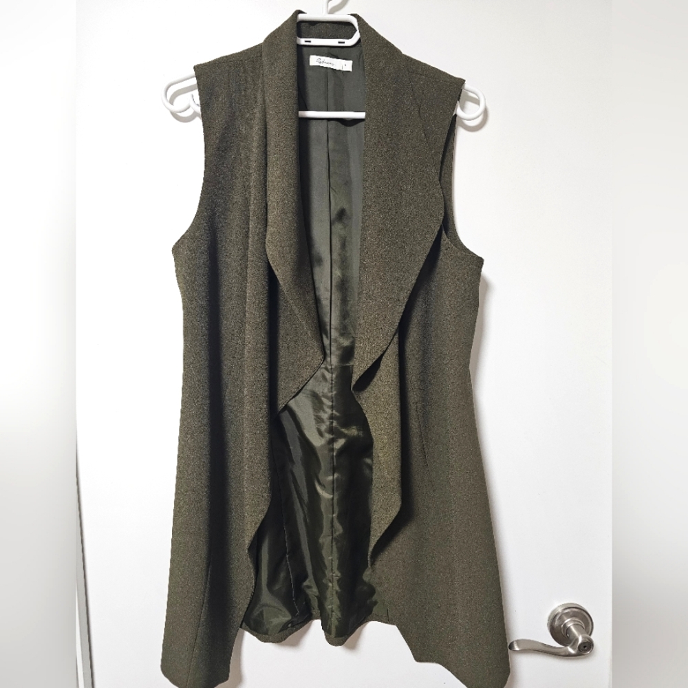 Reitmans Olive GreenWaterfall Vest
